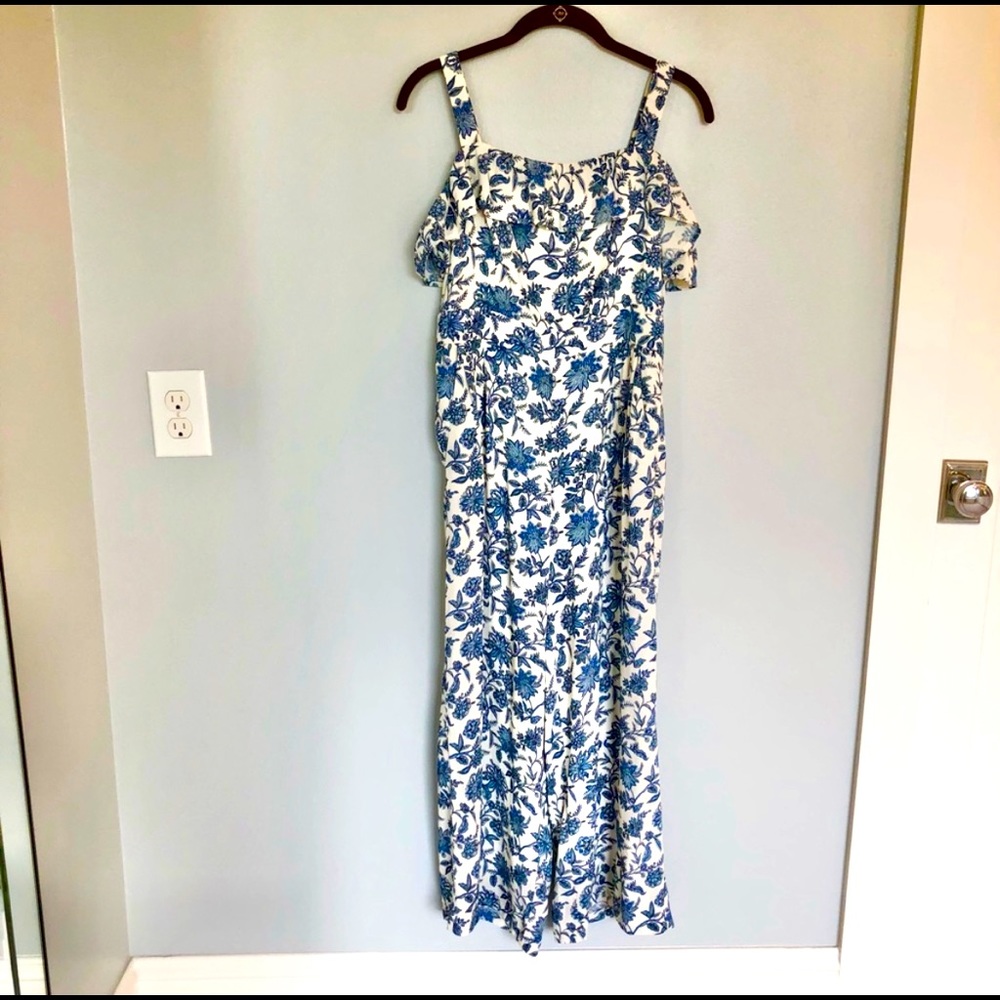 Loft petite jumpsuit with packets!